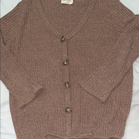 Shirts and leggings - Picture 3 of 4